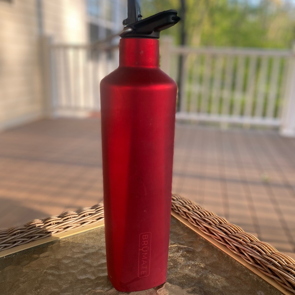 BruMate Red ReHydration Bottle